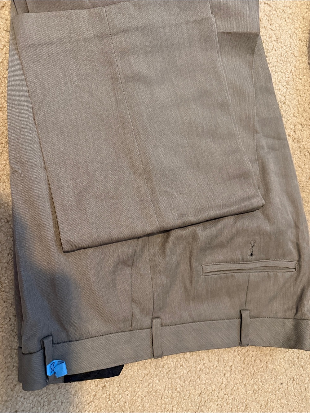 Van Heusen Men's Gray Flat-Front Dress Pants